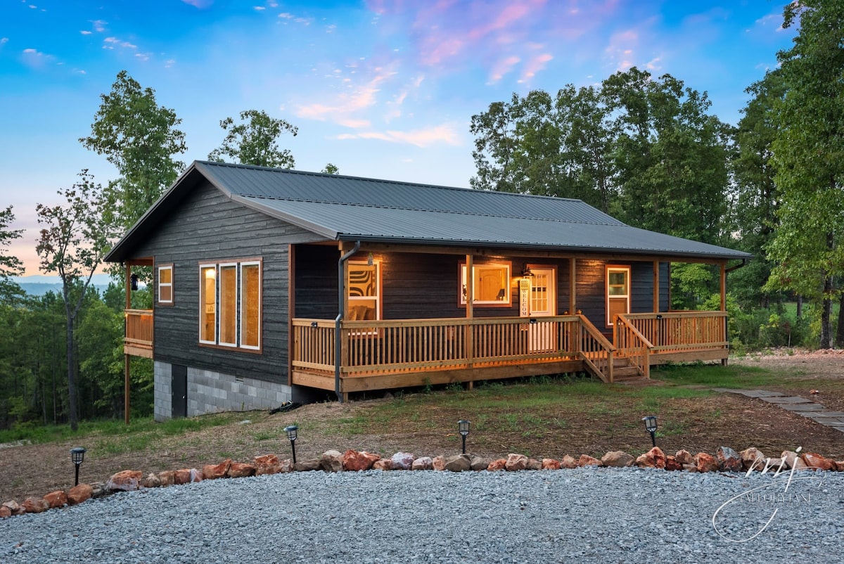 The OZ Oasis Cabin @ Buffalo River- Stunning Views — Jasper, AR — vacation rental