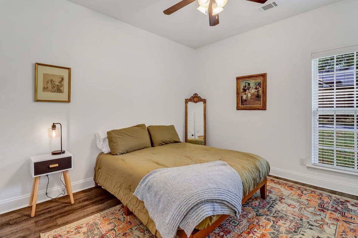 Eagle's Refuge - Close to GSU & Paulson Stadium 6