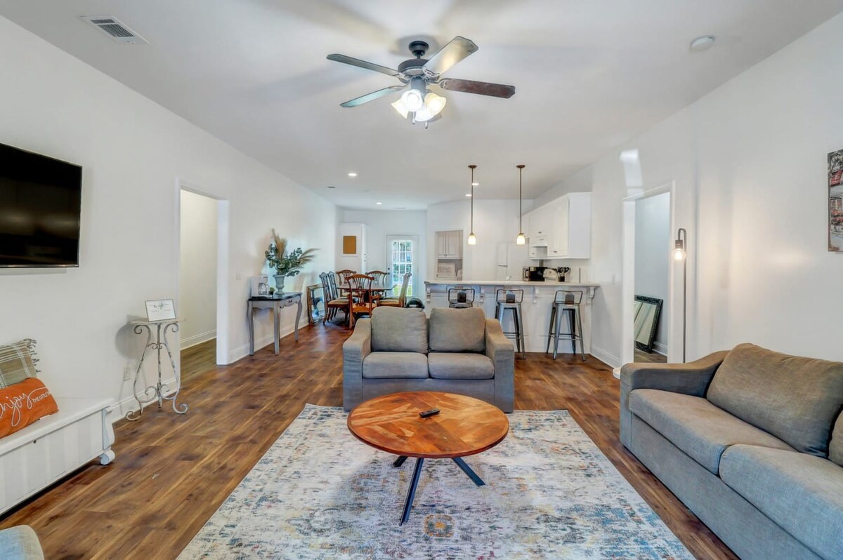 Eagle's Refuge - Close to GSU & Paulson Stadium 4