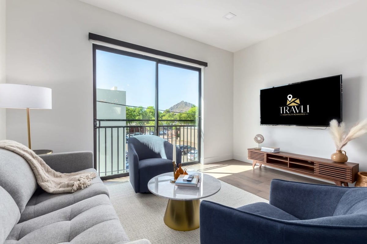Luxe Penthouse w/ Camelback Views | Old Town — Scottsdale, AZ — vacation rental