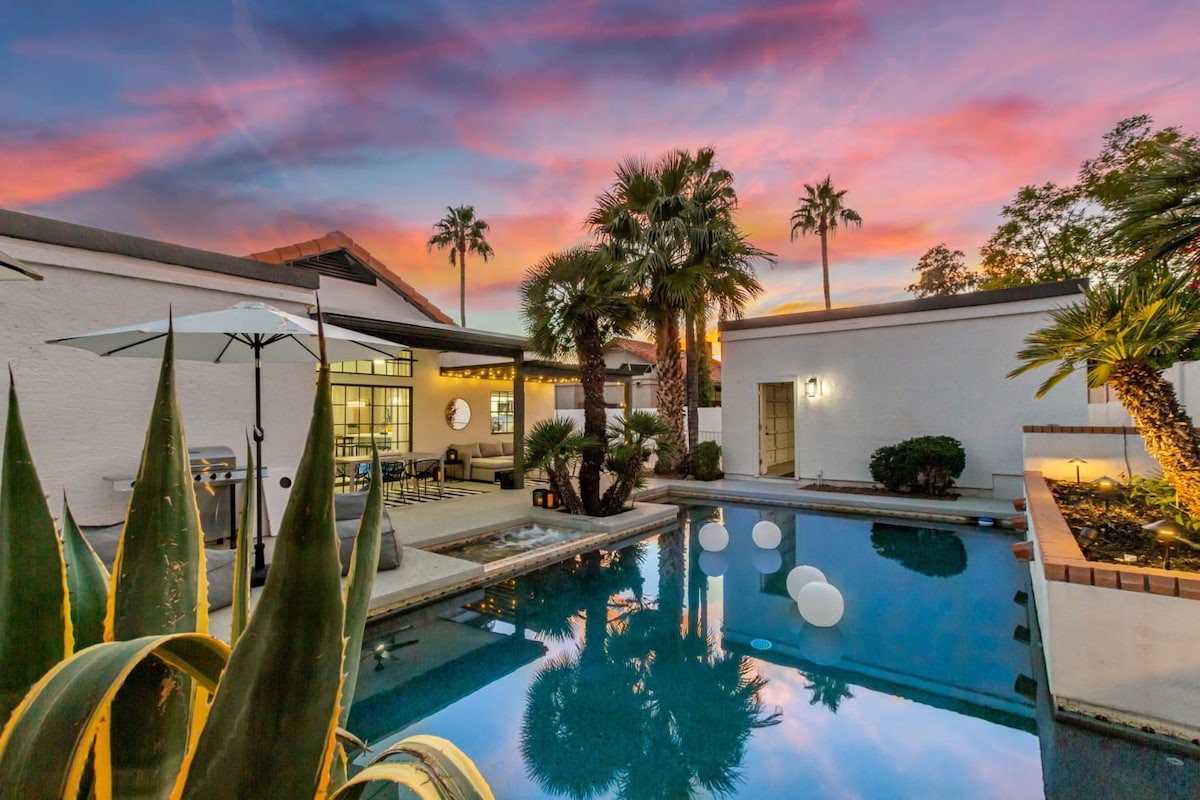 Modern Retreat|2 Masters, Pool, Spa & Arcade Games — Scottsdale, AZ — vacation rental