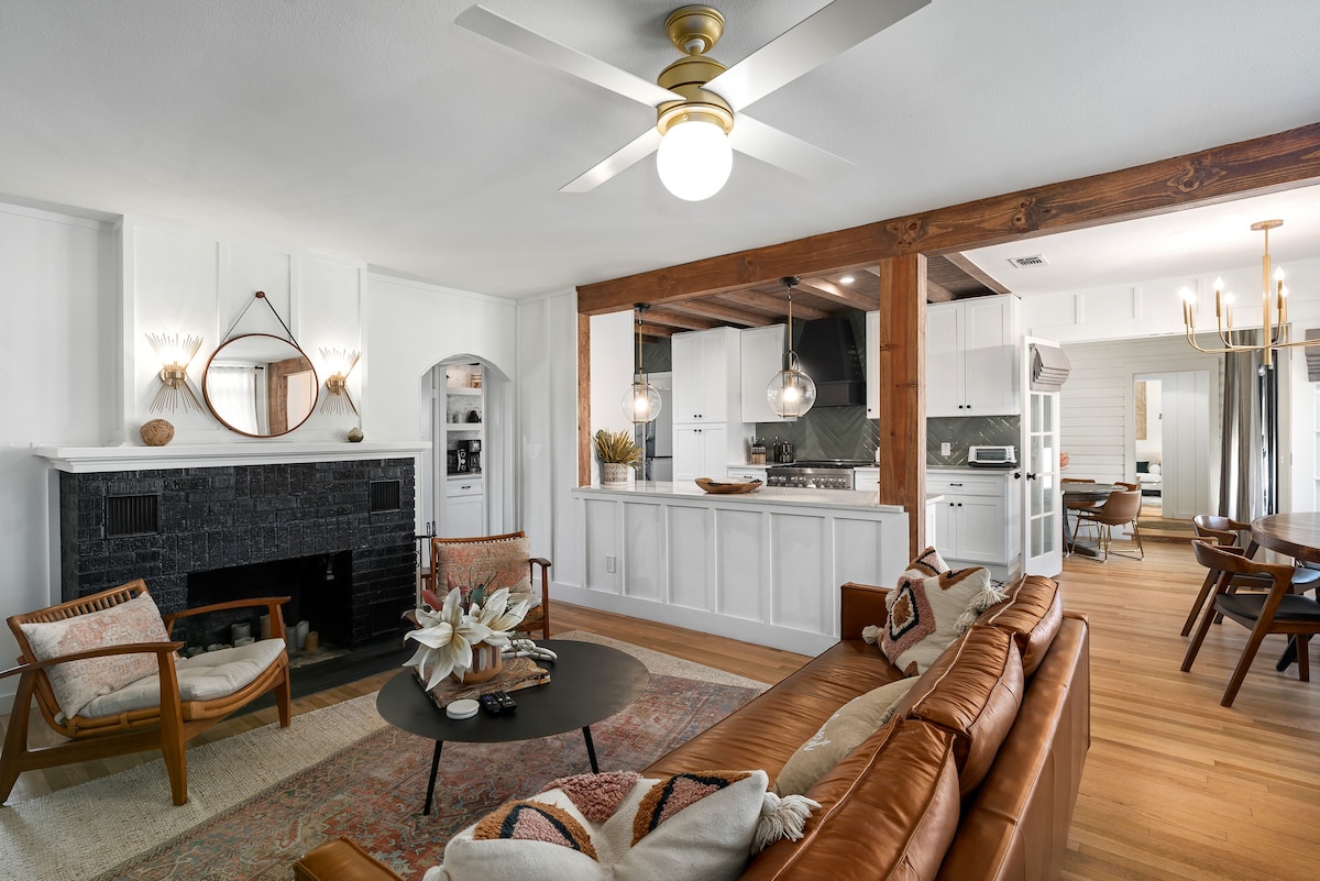 Ruth's Place - Walk to Main, Hot Tub & Fire Pit — Fredericksburg, TX — vacation rental