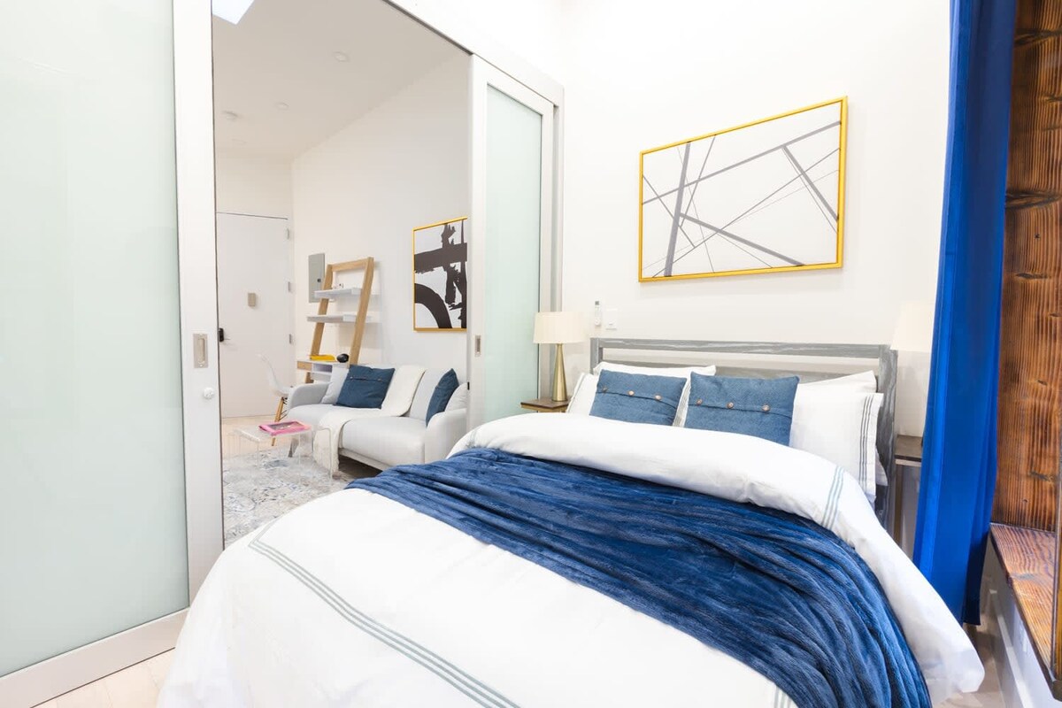 317-4A Modern 1BR W&D Walk to Central Park 6