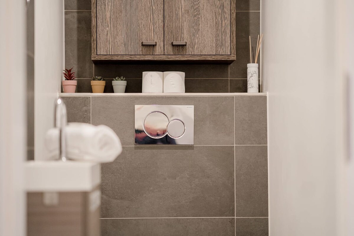 Also chic trendy design