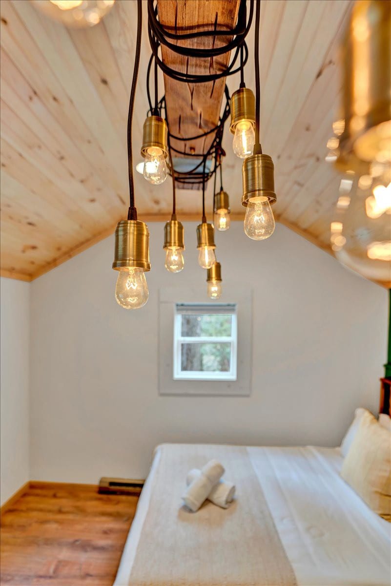 Elements Modern Cabin | Poconos Pickleball Firepit