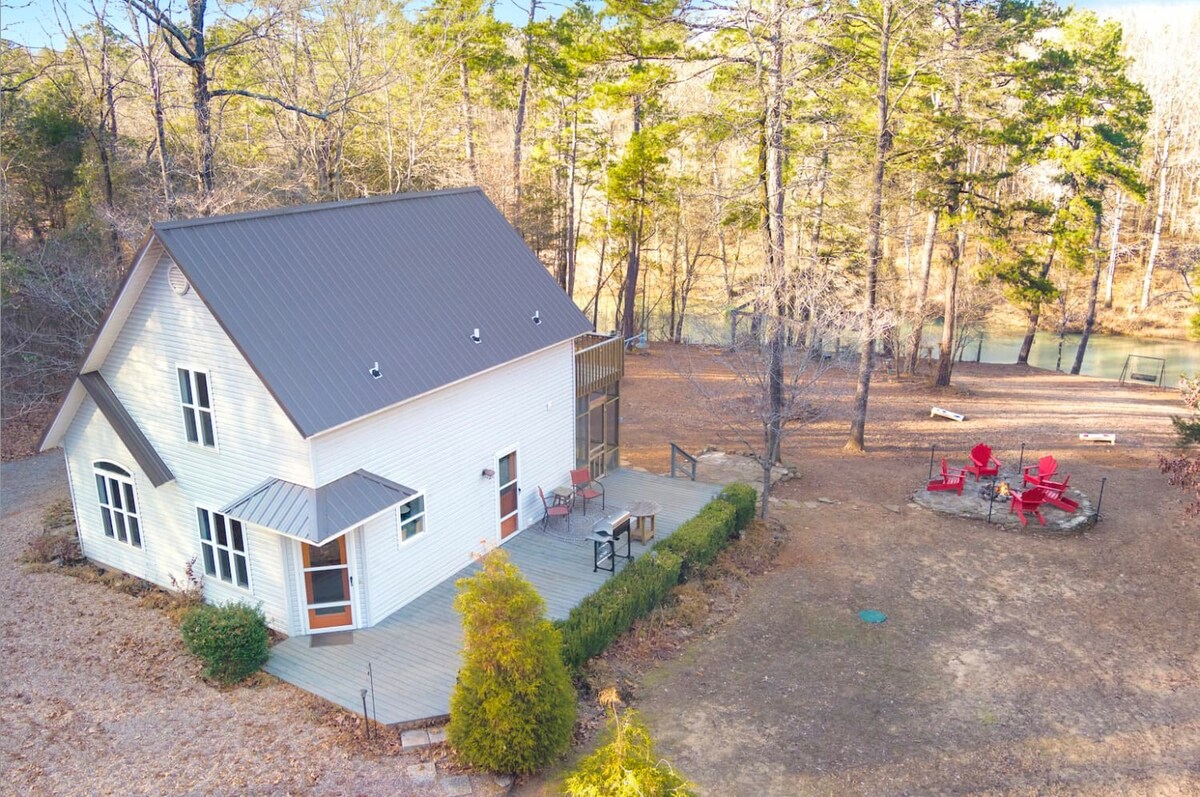 Crooked H Cabin