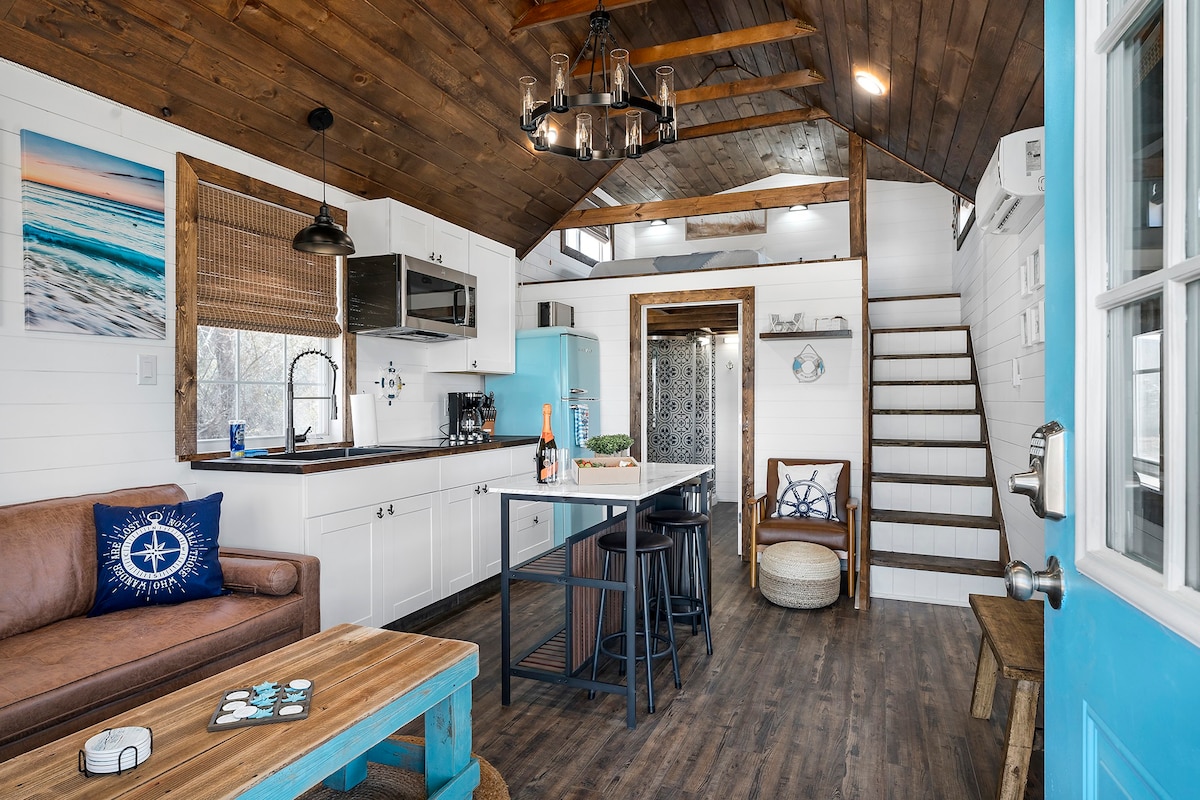Life's a Beach - 3 Acres with Hot Tub — Fredericksburg, TX — vacation rental