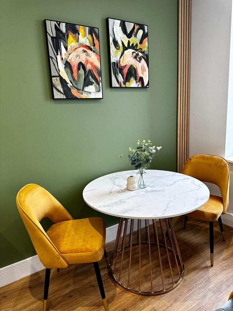Brand NEW! Homely 1-bed Apt w/ Free Parking & WiFi