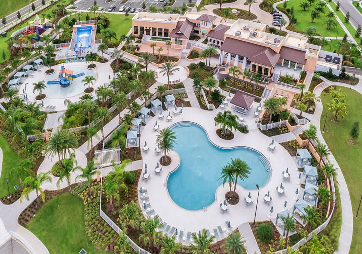 Located at the Solara Resort, and our guests get access to the amenity center!