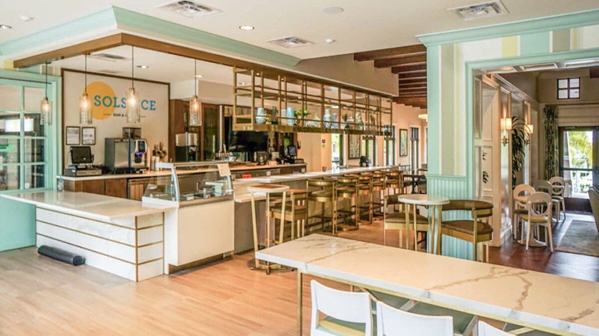 Stylish Bar Offering Refreshing Drinks And Coffee Options