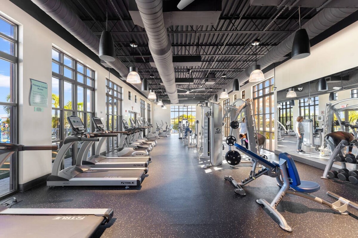 The huge Solara Resort gym features treadmill running machines, cross trainers, free weights, gym balls, yoga mats as well as bikes and a number of different leg and chest machines. Here you can give yourself the full workout!