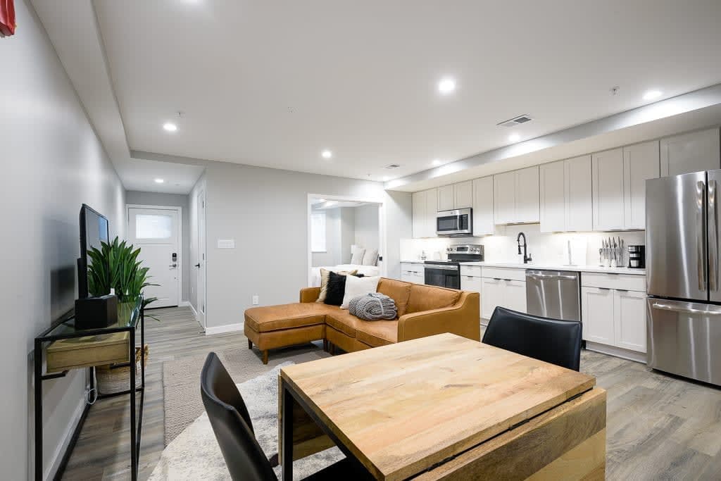 Sojourn on 17th | Modern Ground Level Flat — District of Columbia, DC — vacation rental