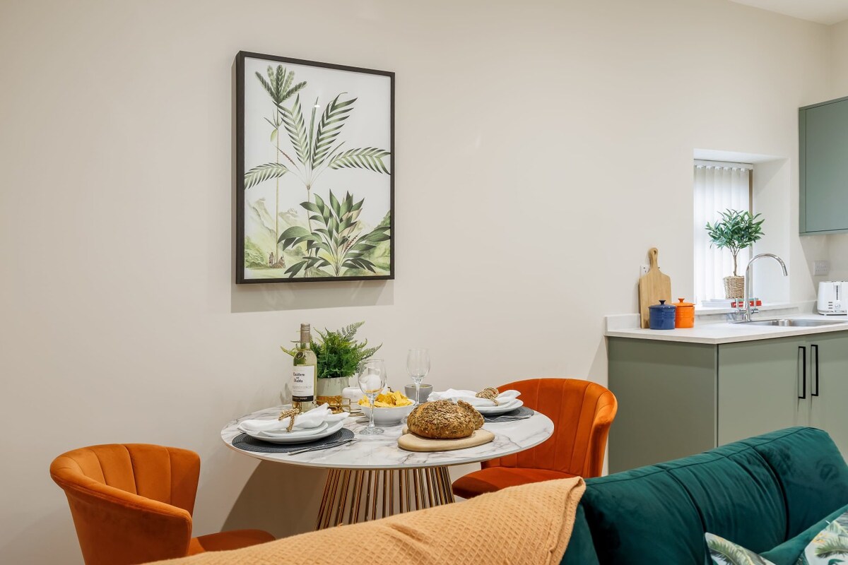 Beautiful, Bright 1-bed Apt w/ Free Parking & WiFi