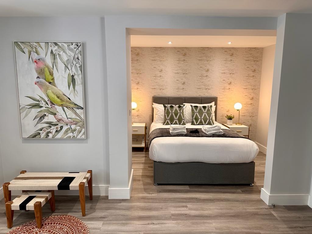 Spacious 1-bed Studio Apt w/ Free Parking & WiFi