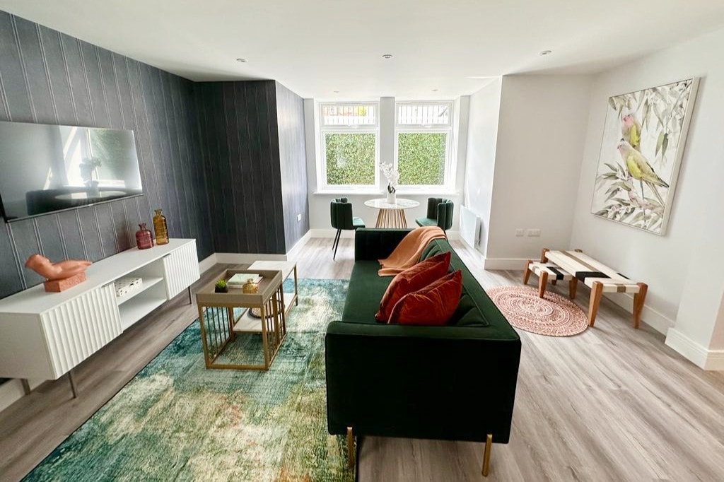 Spacious 1-bed Studio Apt w/ Free Parking & WiFi
