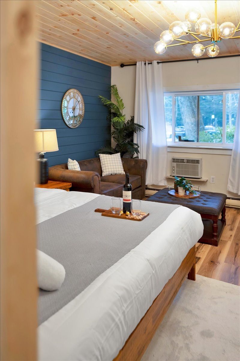 Modern Pocono Charmer | Firepits | Pet-Friendly