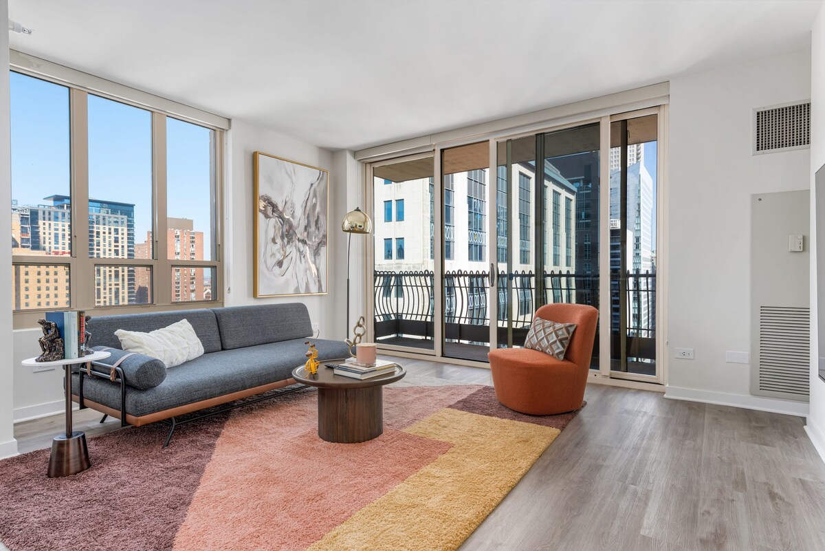 Luxury 2br On Michigan Ave With Private Balcony - Chicago, IL