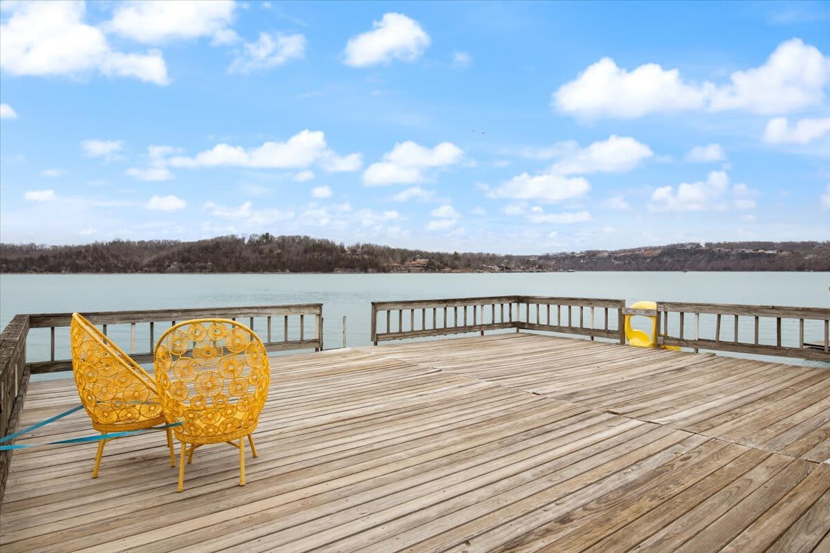 The Linn Creek Lodge Family Home with Private Dock — Linn Creek, MO — vacation rental