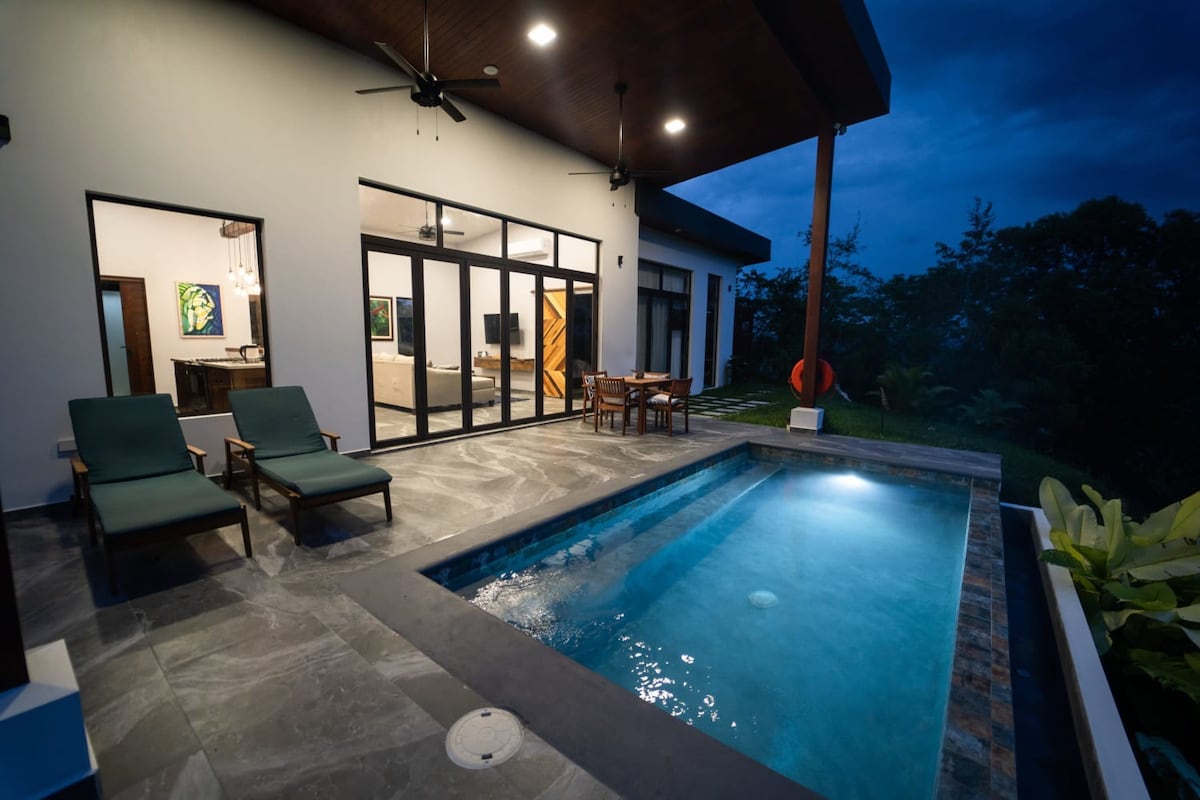 Chial Villa 14 Overlooking Macal River Valley — San Ignacio, Cayo District — vacation rental