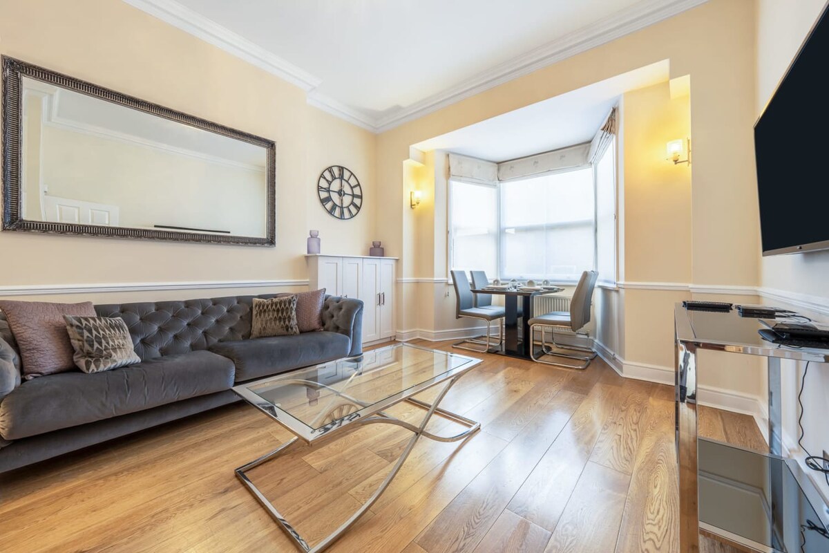 2B Apartment next to Park Lane in Hertford Street W1J 7SS - Property image 4 - VivreStays