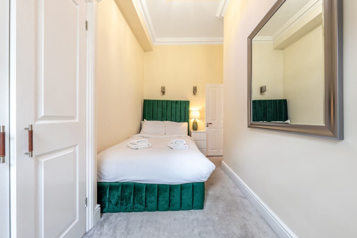 2B Apartment next to Park Lane in Hertford Street W1J 7SS - Property image 17 - VivreStays