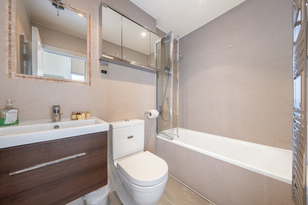 2B Apartment next to Park Lane in Hertford Street W1J 7SS - Property image 18 - VivreStays