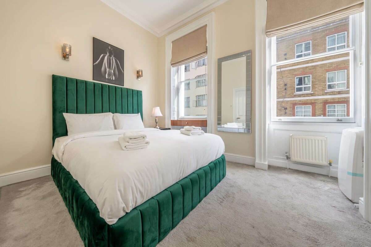 2B Apartment next to Park Lane in Hertford Street W1J 7SS - Property image 3 - VivreStays