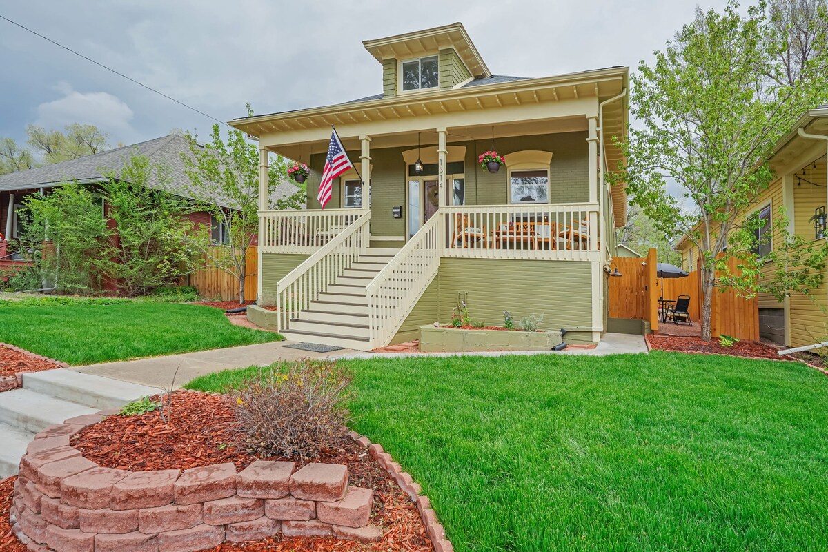 Kindred Courtyard! Historic Stay w BBQ & Fire Pit — Colorado Springs, CO — vacation rental