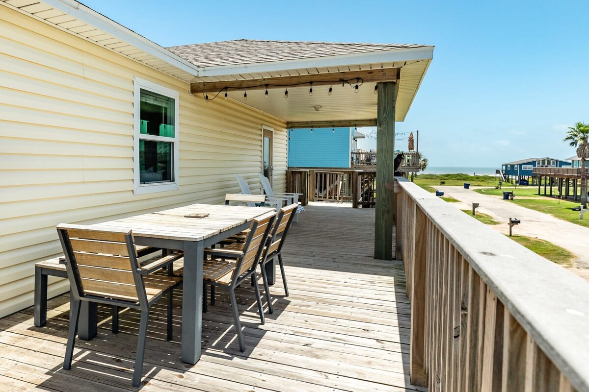 7 Palms of Surfside Fenced Yard Pup Friendly Perks 8