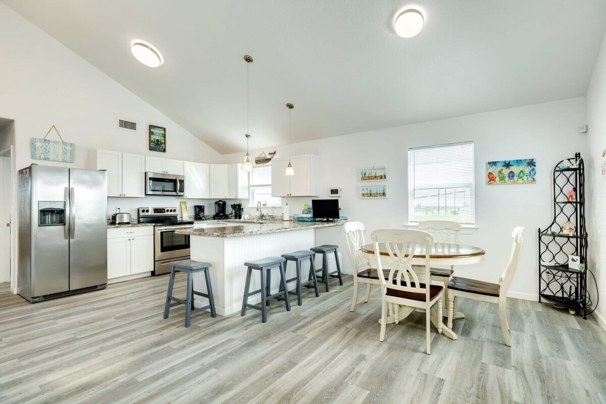 7 Palms of Surfside Fenced Yard Pup Friendly Perks 2