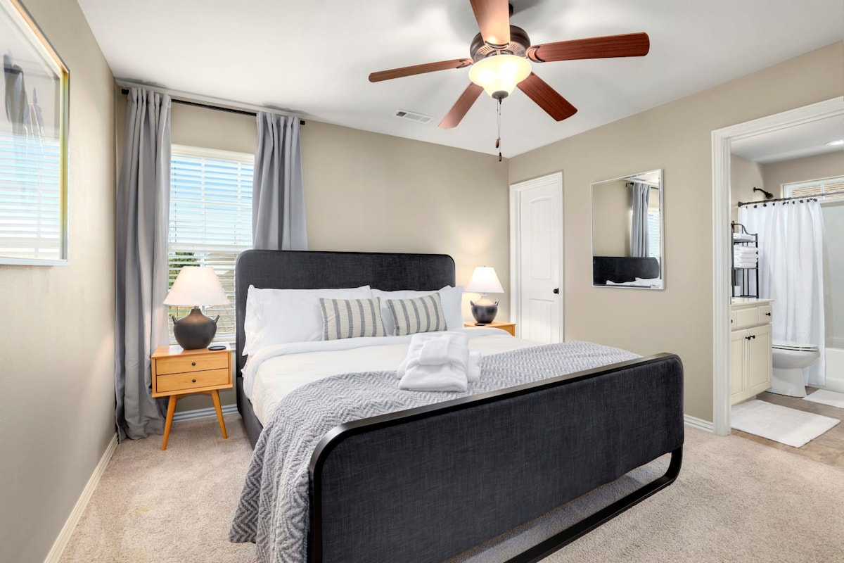 Keats Retreat - 5 mi to DT Fayetteville 4