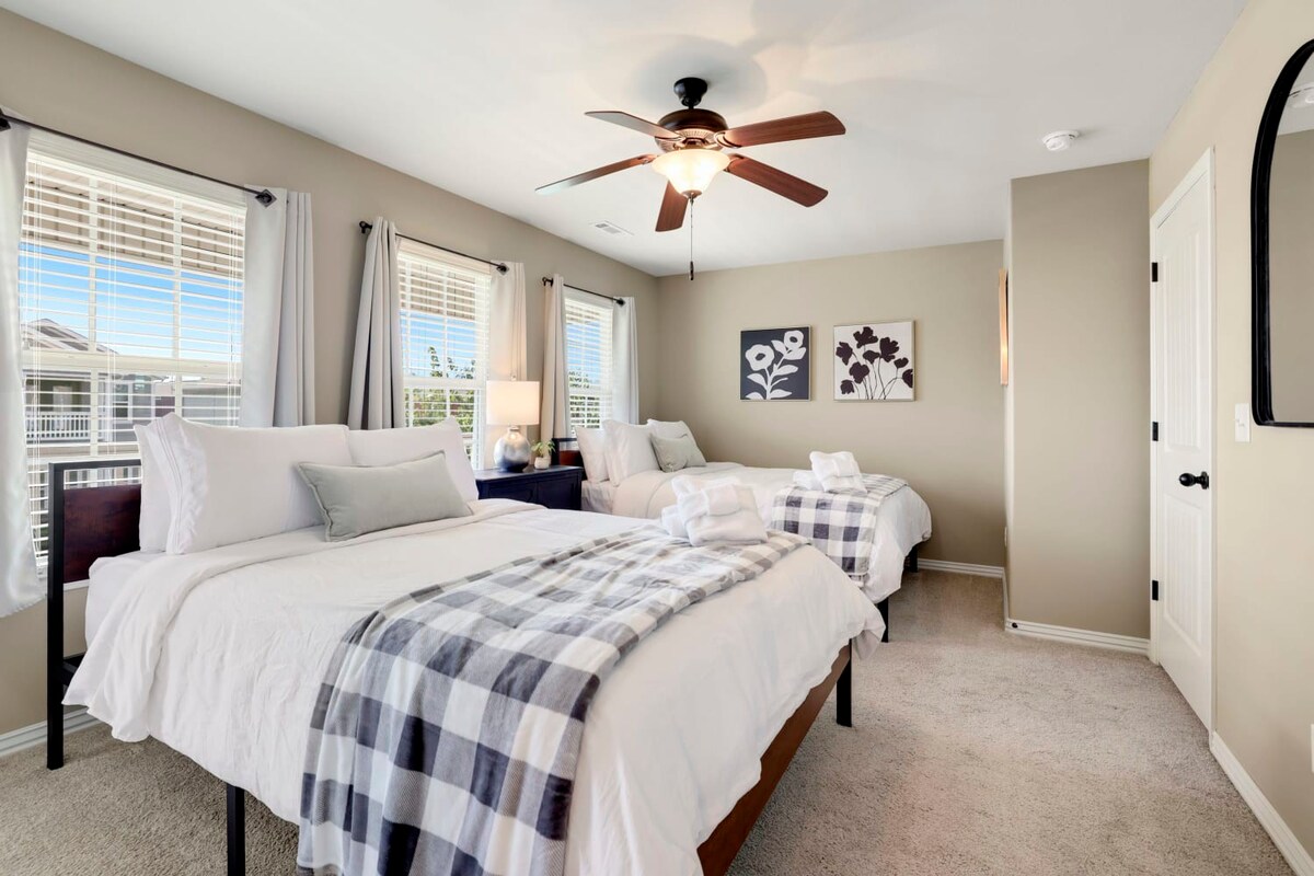 Keats Retreat - 5 mi to DT Fayetteville 6