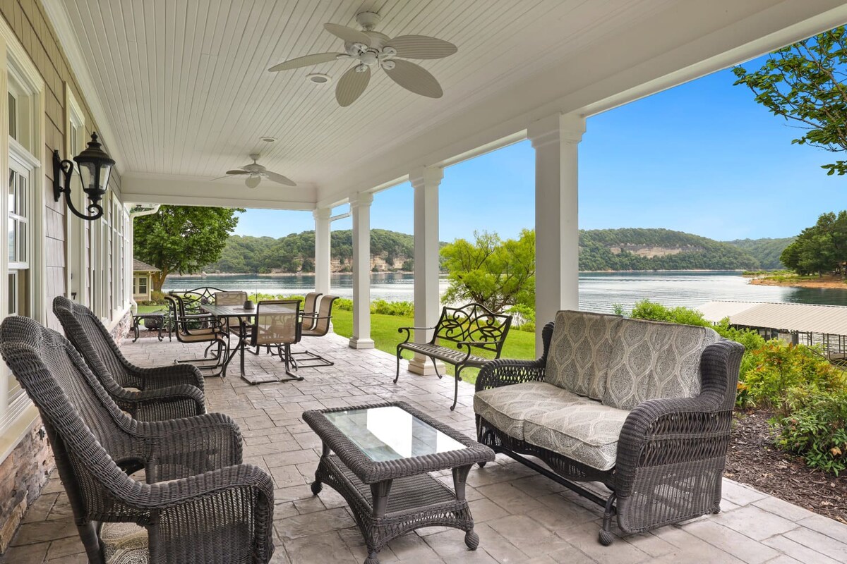 Shoreline Cottage