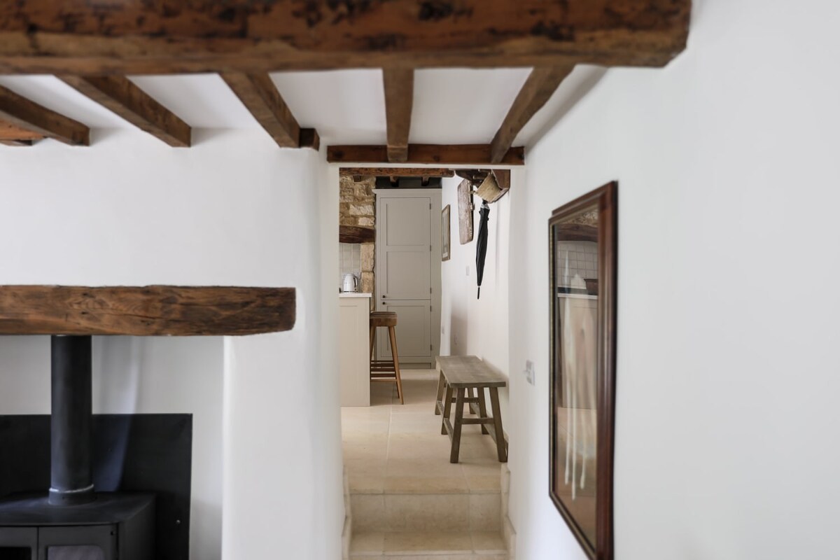 Cotswold Cottage near Daylesford | Pub & log burner — Oddington, England — vacation rental