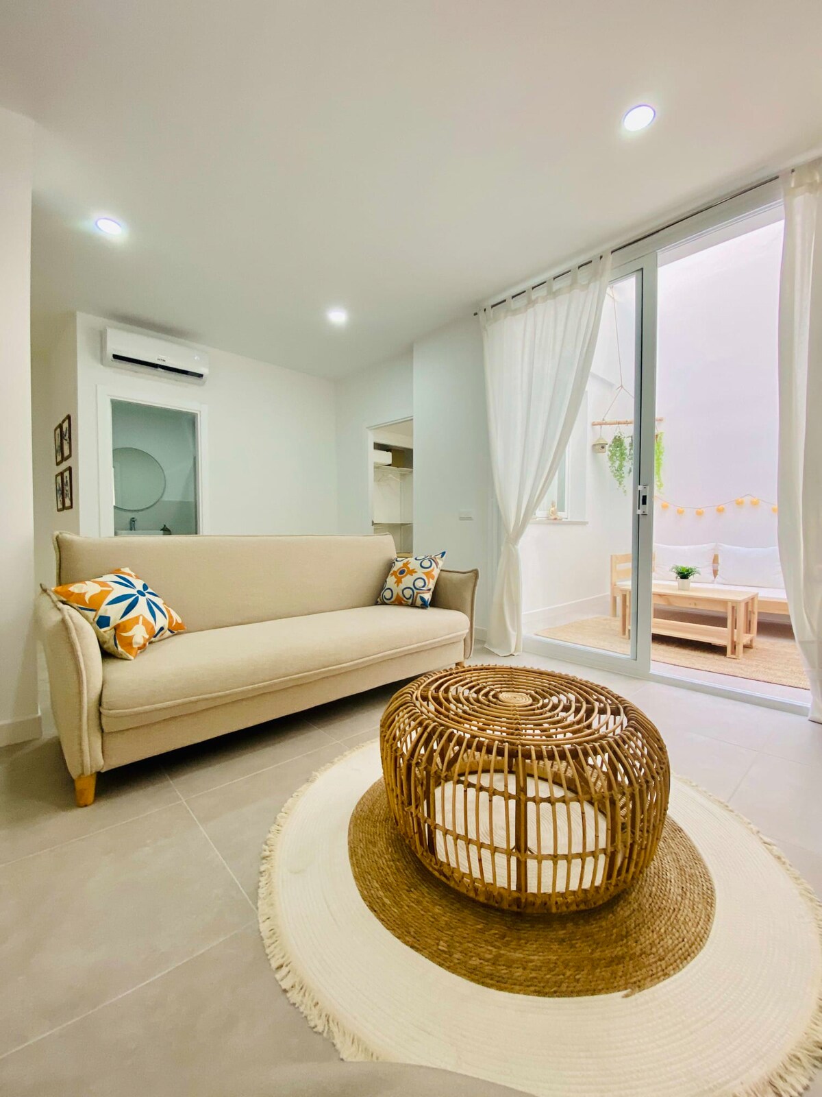 SHR046 Moderno apartamento en el centro de Nerja — Nerja, Andalucía — vacation rental