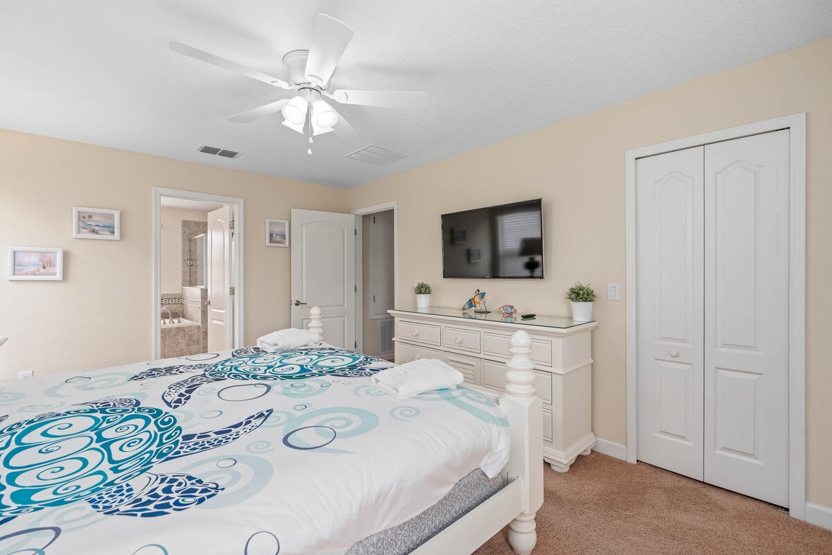 Sleeps 15! + Heated Pool+ Lazy River + Game room