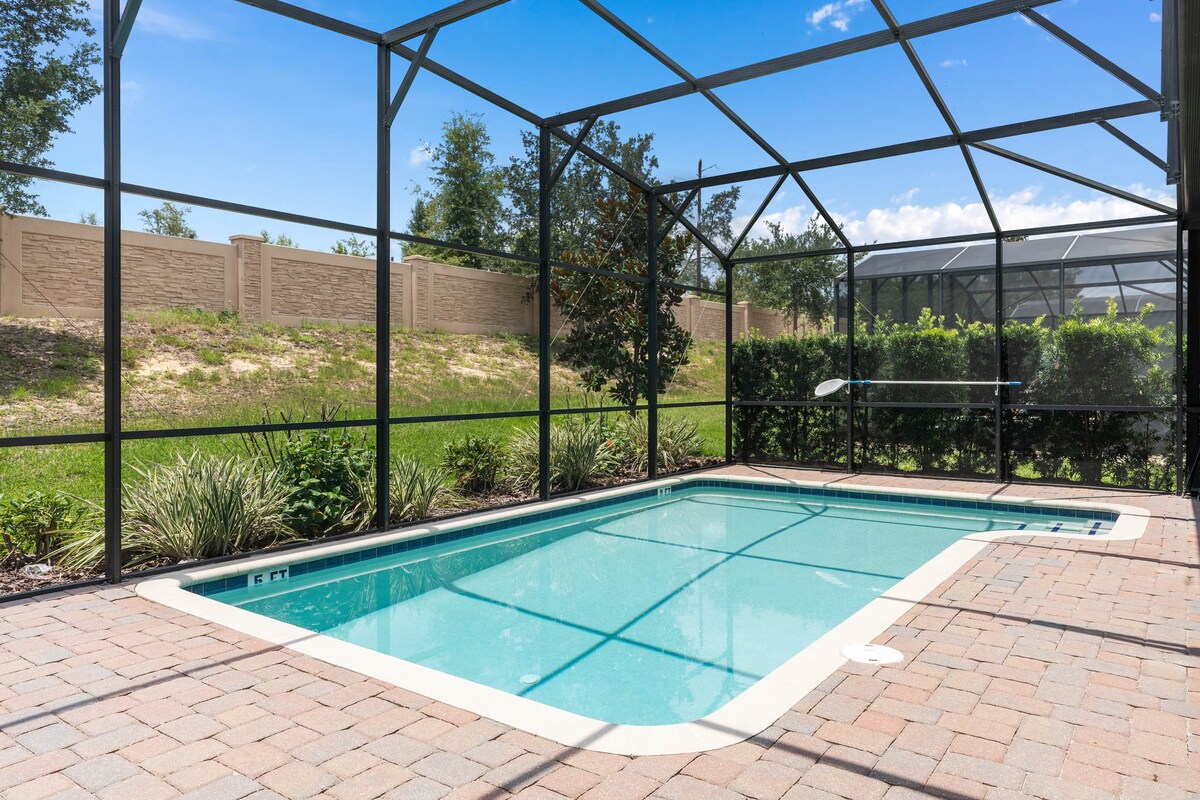 Sleeps 15! + Heated Pool+ Lazy River + Game room