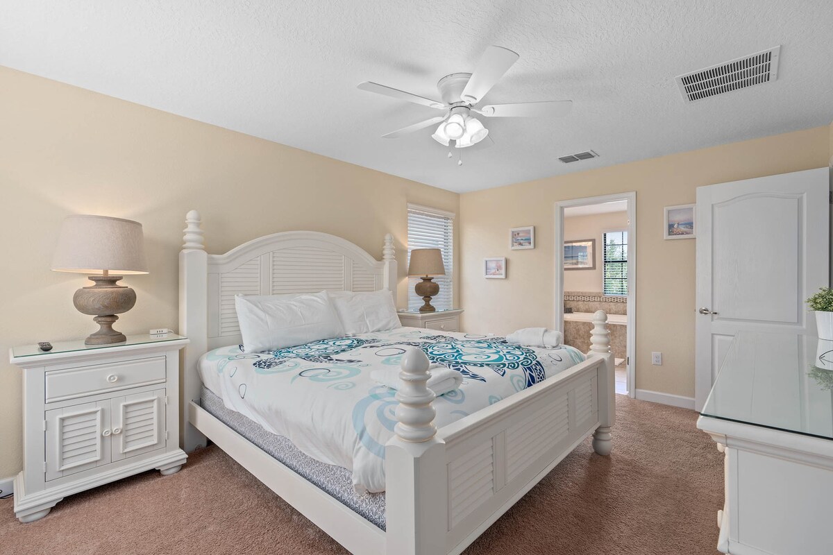 Sleeps 15! + Heated Pool+ Lazy River + Game room