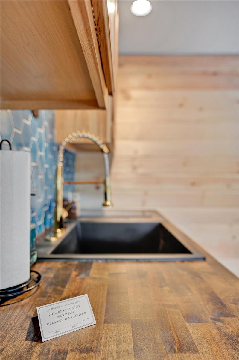 Elements Modern Pocono Cottage | Pickle | Firepits