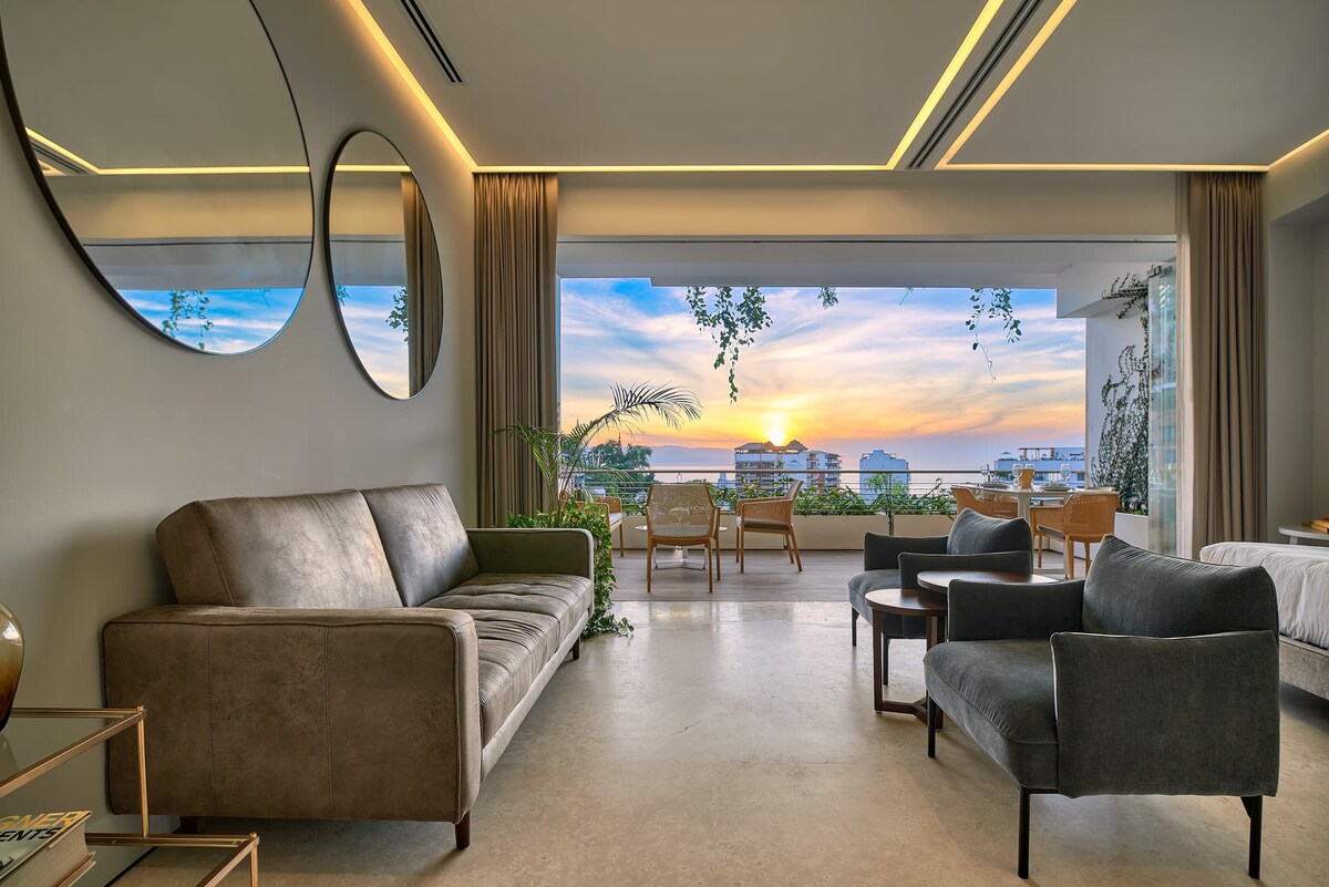 Breathtaking Views 2BR Condo at SOHO by Maxwell — Puerto Vallarta, Jalisco — vacation rental