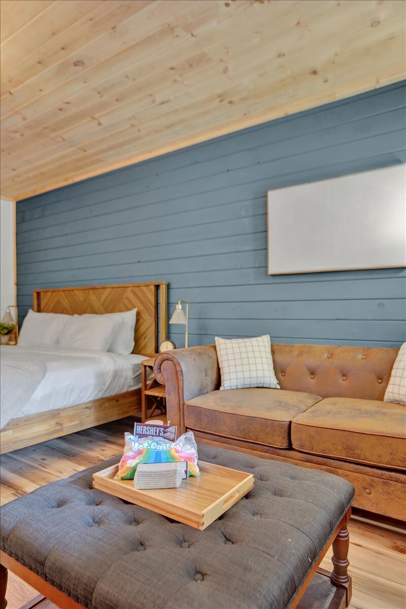 Elements Pocono Modern | Firepits | Pet-Friendly