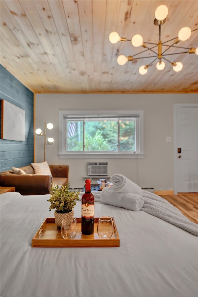 Elements Pocono Modern | Firepits | Pet-Friendly