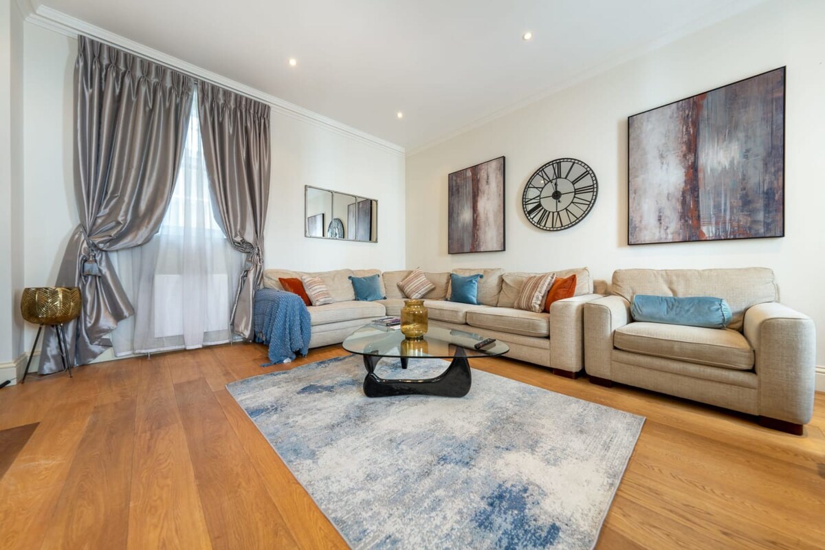 Deluxe Mayfair Town House serviced apartment - UK - VivreStays