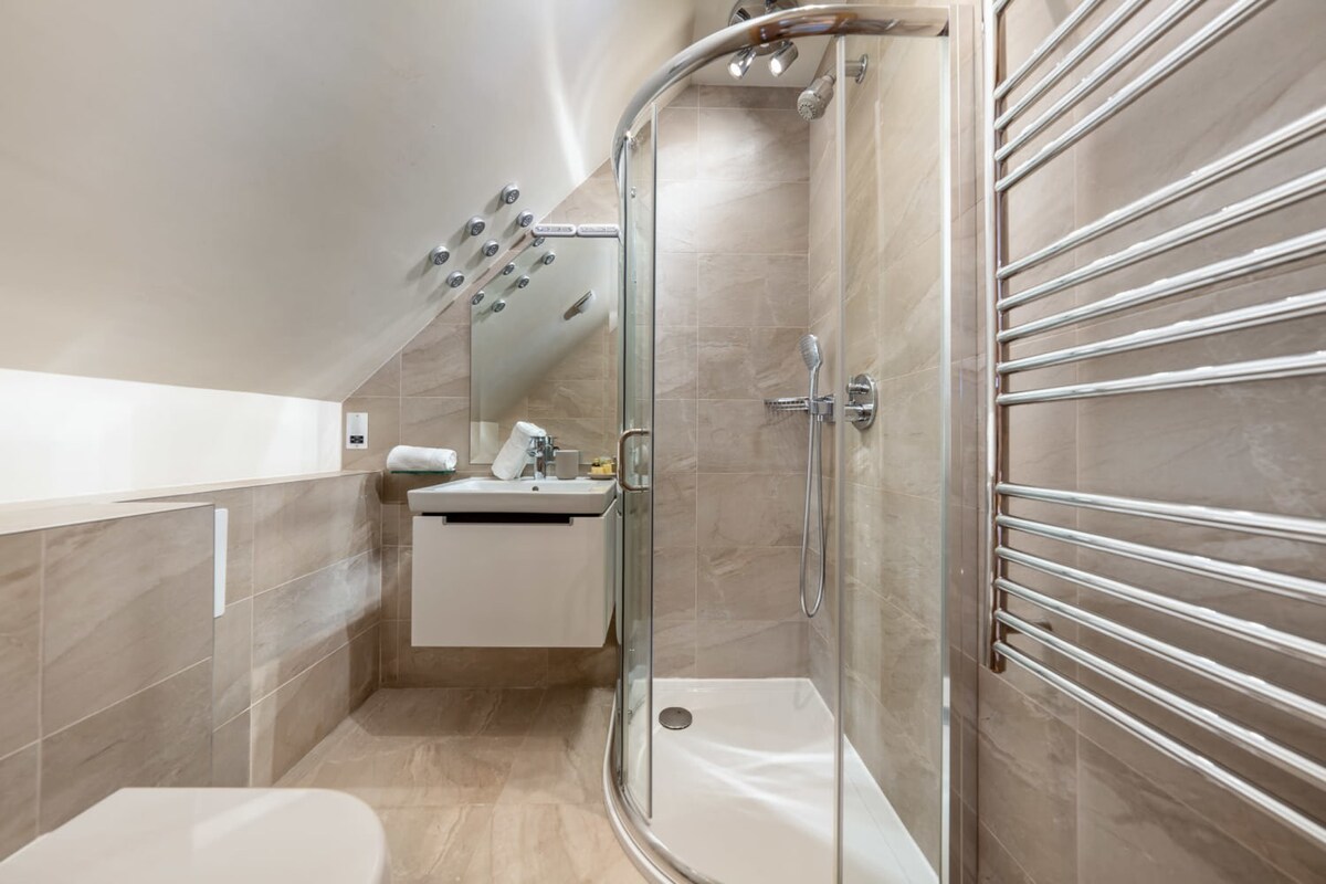 Deluxe Mayfair Town House in Shepherd Street W1J - Property image 13 - VivreStays
