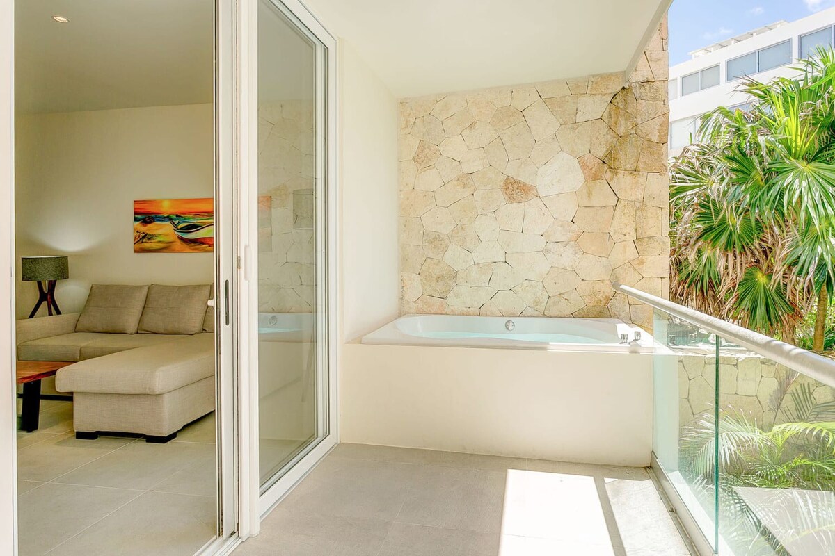 Santamar - Private Jacuzzi & Beach Club Access — Oasis Akumal, Quintana Roo — vacation rental