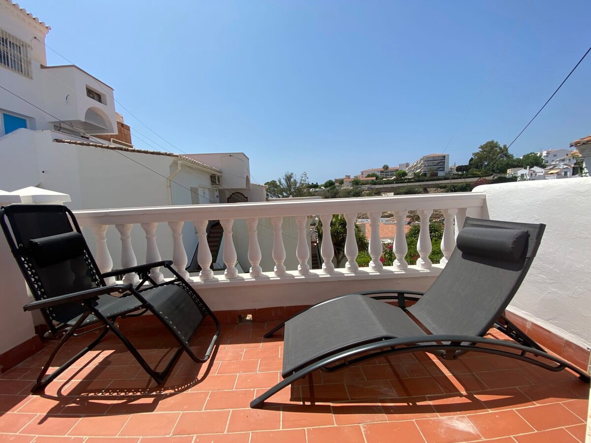 SHR049 Gran Apartamento Playa Burriana area. — Nerja, Andalucía — vacation rental