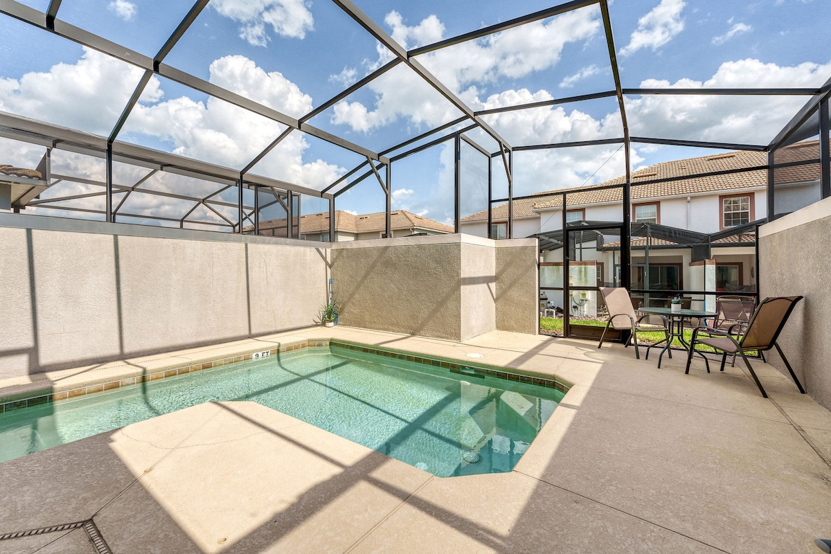 9 min to Disney w/ Pool + Arcade + FREE Waterpark