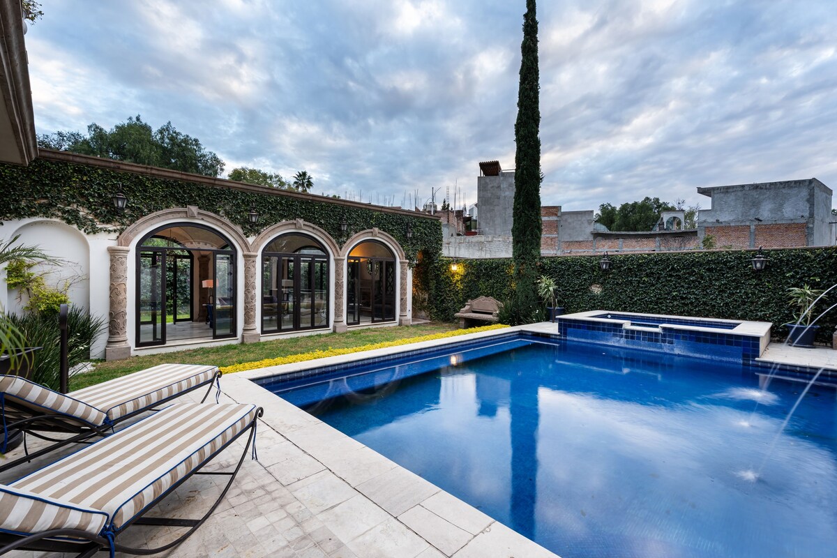 Casa Lu, Modern 3BR Home in Centro with Rooftop 27