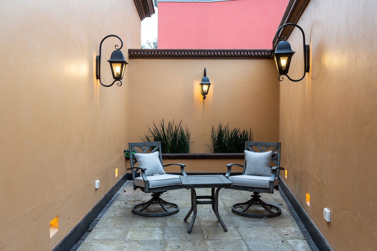 Casa Lu, Modern 3BR Home in Centro with Rooftop 23