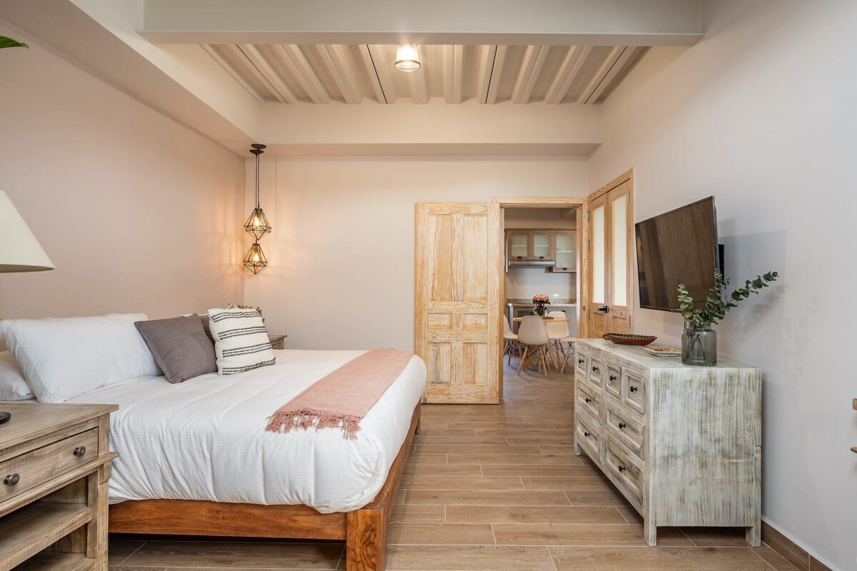 King Bedroom to Living Room